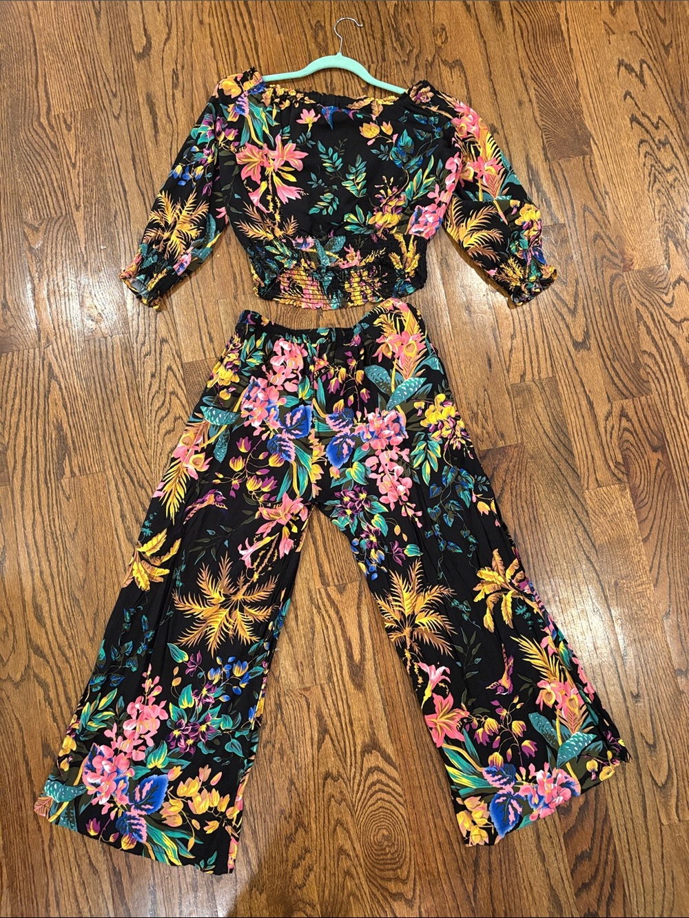 RACHEL, Rachel Roy, Tropical Floral Pant (small) and Top (medium) Set - Picture 5 of 5